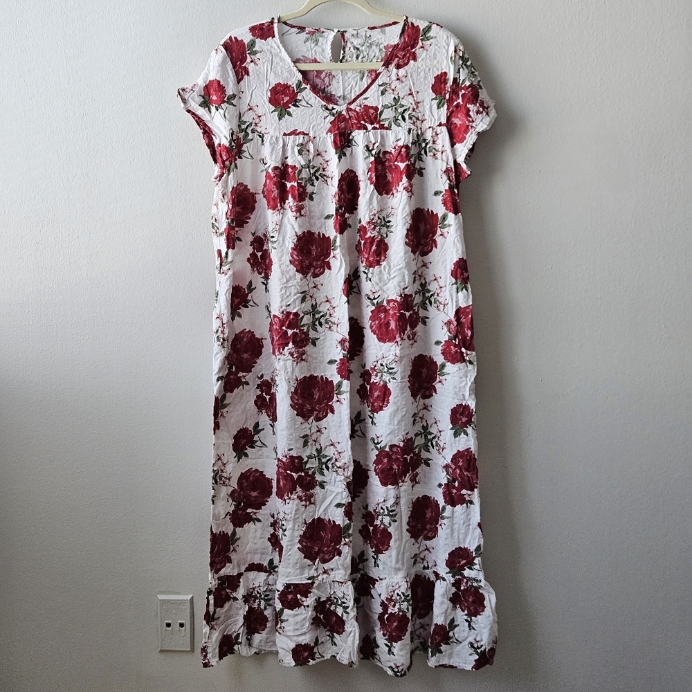 ✨️S O L D✨️ XL Floral Maxi Dress Red White Rose Print Cotton Blend VNeck Ruffle